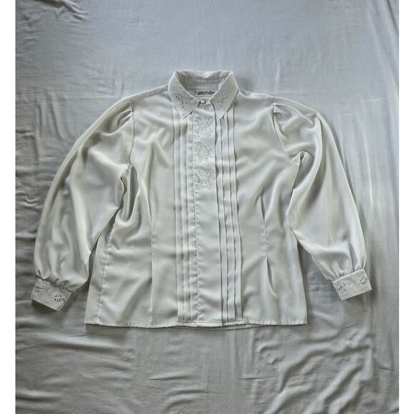 Yves St. Clair Tops - Yves St. Clair Pleated White Long Sleeve Collared Blouse, Size 14, Button Down